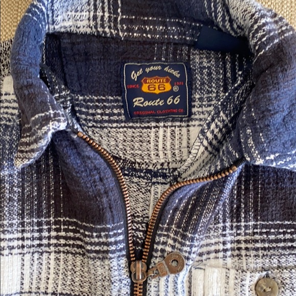 Route 66 boys shirt jacket. Blue/white. Size 6/7. - Picture 3 of 3